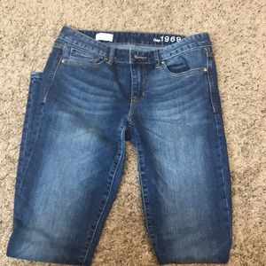 GAP skinny jeans